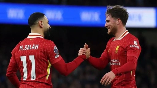 Liverpool dolu dizgin! City'i deplasmanda devirdiler