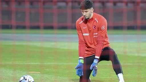 Manchester United'dan Altay Bayındır kararı