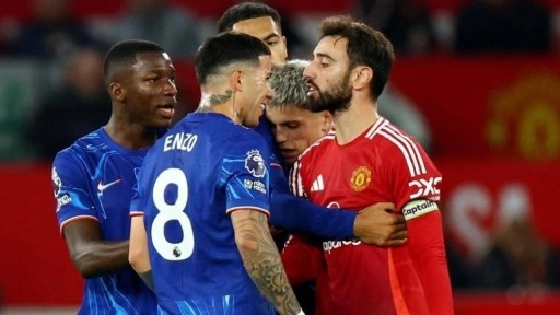 Manchester United ile Chelsea beraberliğe razı oldu