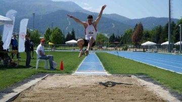 Manisa'da yapılan ÜNİLİG Atletizm Türkiye Şampiyonası sona erdi