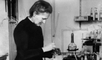 Marie Curie'nin bedeni ve eşyaları halen radyasyon saçıyor