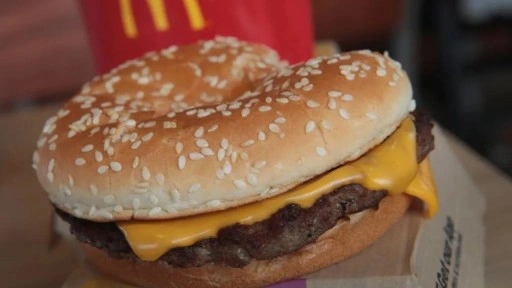 McDonald's'ın küresel satışları üçüncü çeyrekte de geriledi