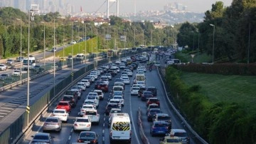 Megakentte haftanın son iş gününde yoğun trafik!