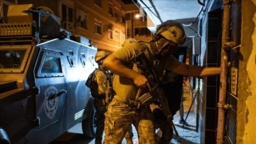 Mersin'de zehir tacirlerine operasyon: 27 tutuklama