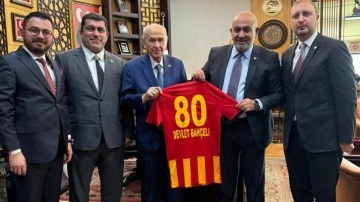 MHP Genel Başkanı Bahçeli, Bellona Kayserispor Başkanı Çamlı'yı kabul etti