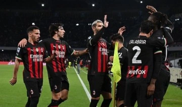 Milan, Serie A lideri Napoli'yi farklı mağlup etti! Napoli 0-4 Milan