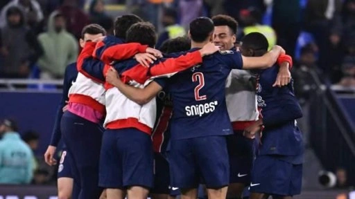 Monaco'yu deviren PSG kupayı müzesine götürdü!