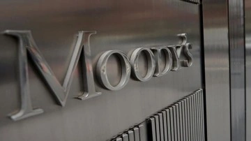 Moody's Şekerbank'ın notlarını üç kademe birden yükseltti