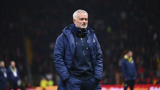 Mourinho'dan derbi yorumu: Onlar beraberlik için oynadılar, çok mutlulardır