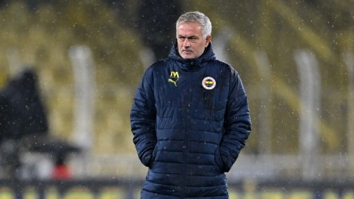 Mourinho kötü haberi verdi! Yıldız isim sezonu kapattı