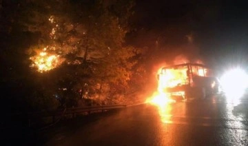 Muğla’da faciadan dönüldü: Yolcu otobüsü yandı, 38 yolcu kurtuldu
