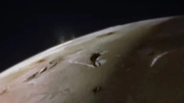 NASA, Jüpiter'in Ayı Io'daki Lav Göllerini Keşfetti