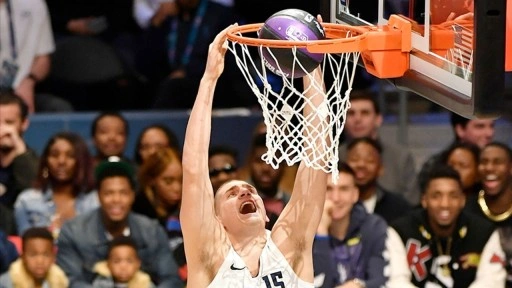 Nikola Jokic devleşti Denver Nuggets Spur'u yendi