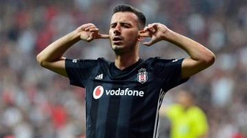 Oğuzhan Özyakup 31 yaşında futbolu bıraktığını açıkladı