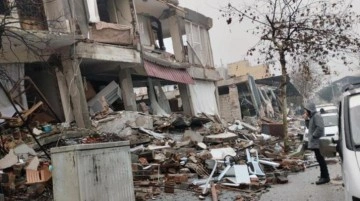 Olay iddia! Emniyet müdürünün evinden depremzedeler için yollanan yardım malzemeleri çıktı