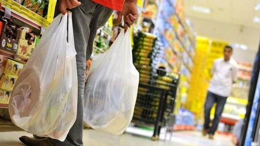 Plastik alışveriş poşetlerin yeni ücreti belli oldu