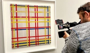 Ressam Piet Mondrian’ın ünlü tablosu 75 yıldır ters sergileniyor