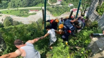 Rize'de 'ilkel' teleferik faciası!