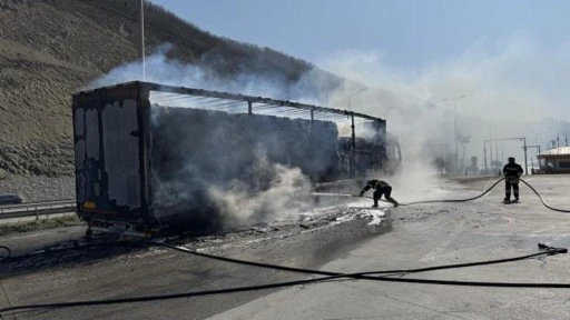 Samsun'da korkutan görüntü: Seyir halindeyken alev aldı!