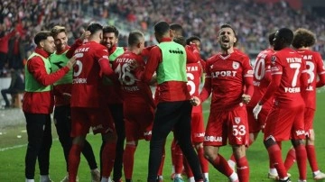 Samsunspor 11 yıl sonra Süper Lig'e yükseldi!