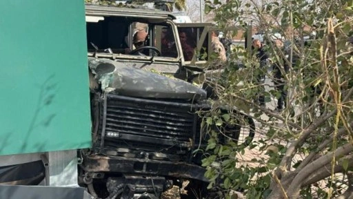 Şanlıurfa'da ekip aracı kaza yaptı: 6 polis yaralandı