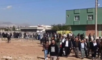 Silopi'de 'kimyasal' yürüyüşünde gözaltına alınan 50 kişi adliyede