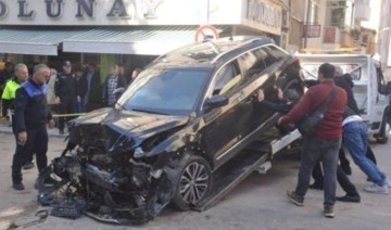 Sinop'ta otomobil duvara çarptı: 2 ölü, 2 yaralı