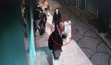 Şişli’de ilginç hırsızlık kamerada: Yaşlı hırsız mali defteri çalıp çikolata yedi