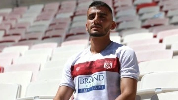 Sivasspor, Yunan stoper Achilleas Poungouras’ı kadrosuna kattı!