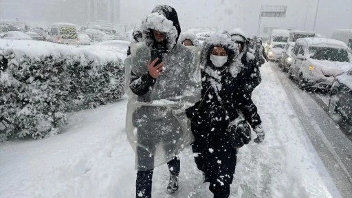 Son dakika: Meteoroloji bir çok ili uyardı: Göz gözü görmeyecek, Ankara'ya da kar geliyor