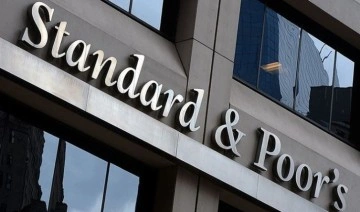 Standard Poor's İngiltere'nin kredi notu görünümünü negatiften durağana çevirdi