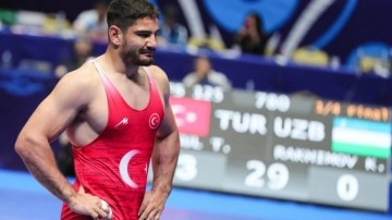 Taha Akgül, serbest stil 125kg yarı finalinde kaybetti