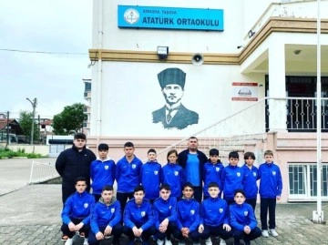 Taşovalı sporcular atletizm müsabakalarında başarıya koştu