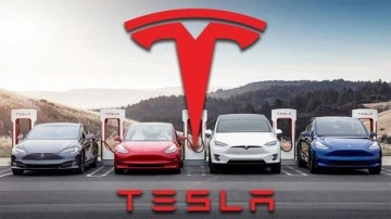 Tesla, 300 Binden Fazla Aracını Geri Çağırdı