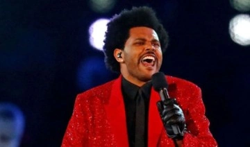 The Weeknd konser sırasında 'sesimi kaybettim' dedi,  sahneden indi