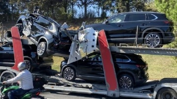 Togg Taşıyan Tır Kaza Yaptı: 3 Otomobil Zarar Gördü! - Webtekno