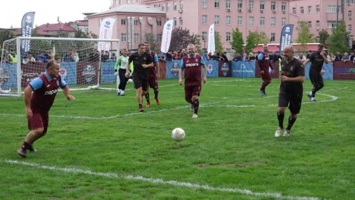 Trabzon'da "Efsanelerle yeniden" futbol turnuvası