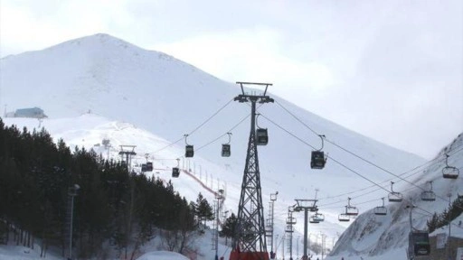 Turizmciler, Erzurum'a uçak seferlerinin artırılmasını istiyor