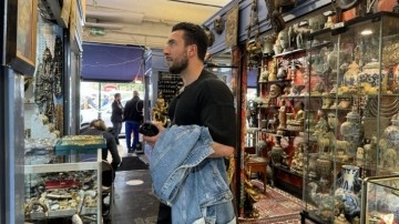 Türk 'antikacı avcısı' İngiltere pazarlarında nadide parça arıyor