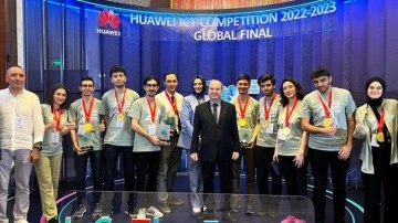 Türk öğrenciler Uluslararası Huawei Bilişim Yarışması’ndan ödülle döndü