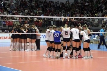 Türkiye İşitme Engelliler Voleybol Kadın Milli Takımı Avrupa İkincisi Oldu