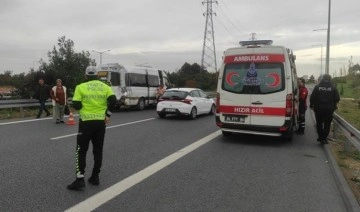 Ümraniye'de İETT otobüsü ile servis minibüsü çarpıştı, 7 kişi yaralandı