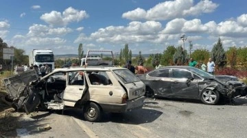 Uşak’ta feci kaza: 1 ölü, 4 yaralı