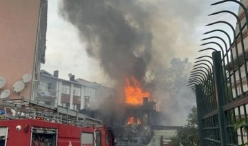 Üsküdar'da çıkan yangın diğer binalara sıçradı