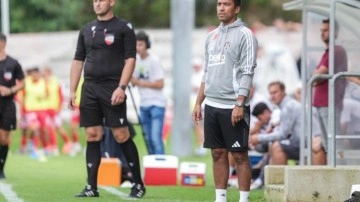 Van Bronckhorst'tan oyuncusuna övgü dolu sözler