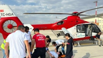 Van'da ambulans helikopter 12 yaşındaki hasta için havalandı