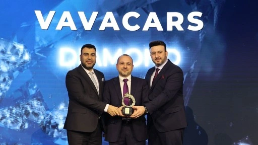 VavaCars, A.C.E. Awards'ta elmas ödülün sahibi oldu