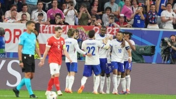 Wöber 3 puan hediye etti! Fransa'ya tek gol yetti