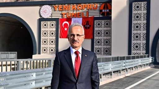 Yeniköprü Tüneli trafiğe açıldı! Bakan Abdulkadir Uraloğlu: Seyahat süresi 22 dakikaya indi