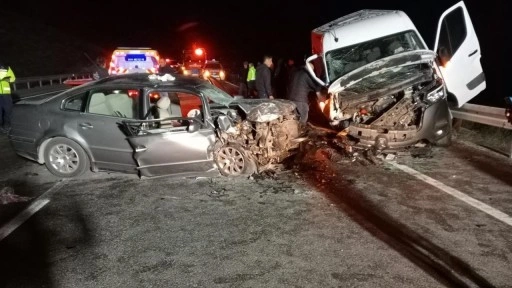 Yozgat'ta feci kaza: 3 kişi öldü, 5 yaralı